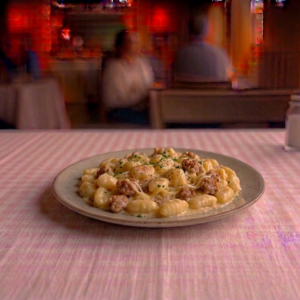 Gnocchetti salsiccia, scamorza e panna